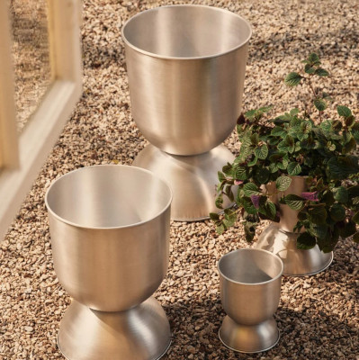 Donica ogrodowa Hourglass extra small aluminiowa Ferm Living