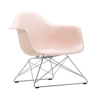 Fotel Eames Plastic Armchair LAR różowy - chromowana podstawa Vitra