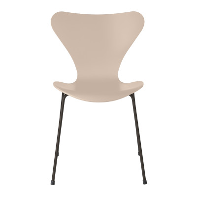 Series 7 Chair Light Beige Lacquered Veneer Fritz Hansen