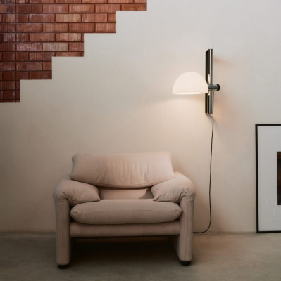 Lampa ścienna Lauro biały klosz z ciemnobrązową podstawą Marset