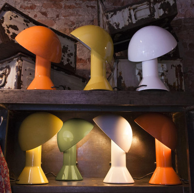 Lampa stołowa Elmetto niebieska Martinelli Luce