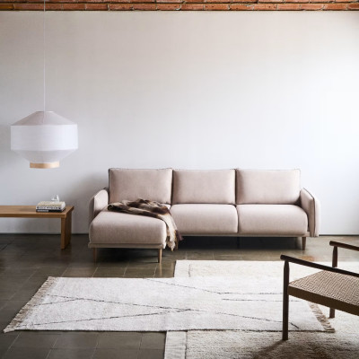 Sofa Carlota z szezlongiem Kave Home