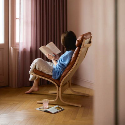 Fotel Siesta Classic High z podłokietnikami - Brązowa skóra, Czarny dąb LK Hjelle