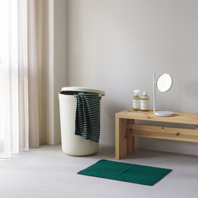 Kosz na pranie Hide kremowy Normann Copenhagen
