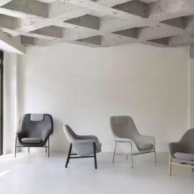 Fotel Drape niski Ultra Leather dąb Normann Copenhagen