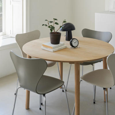 Krzesło Series 7 Fornir Barwiony Oliwkowy Fritz Hansen
