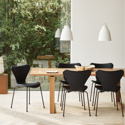 Krzesło Series 7 Fornir Lakierowany Czarny Fritz Hansen