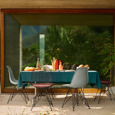 Krzesło Eames Plastic Side Chair RE DSR leśna zieleń Vitra