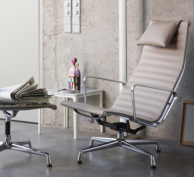 Fotel Aluminium EA 124 tkanina Hopsak dark gray - podstawa czarna Vitra