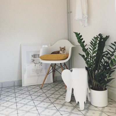Stołek Eames Elephan RE czerwono-pomarańczowy Vitra