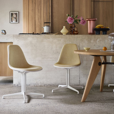 Krzesło Eames Plastic Side Chair RE DSL różowe Vitra