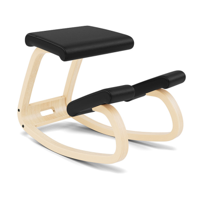 Krzesło ergonomiczne Variable czarne Noir 31330, naturalne drewno Varier