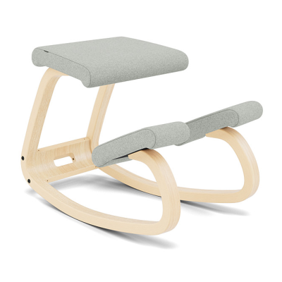 Krzesło ergonomiczne Variable jasnoszare Divina Melange 120, naturalne drewno Varier