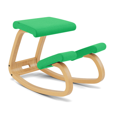 Krzesło ergonomiczne Variable zielone Vidar 0932, jasnobrązowe drewno Varier