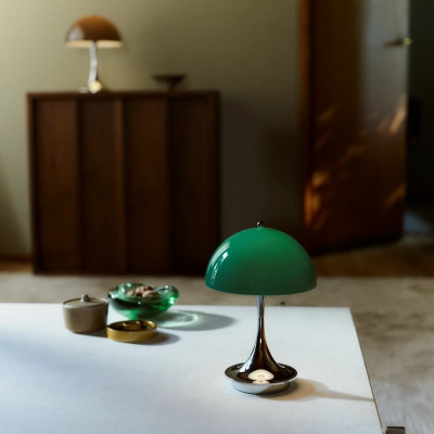 Lampa przenośna Panthella Originals 160 zielona Louis Poulsen