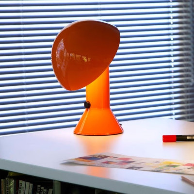 Lampa stołowa Elmetto pomarańczowa Martinelli Luce