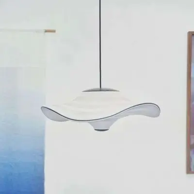 Lampa wisząca Flying 78 cm biała Made By Hand