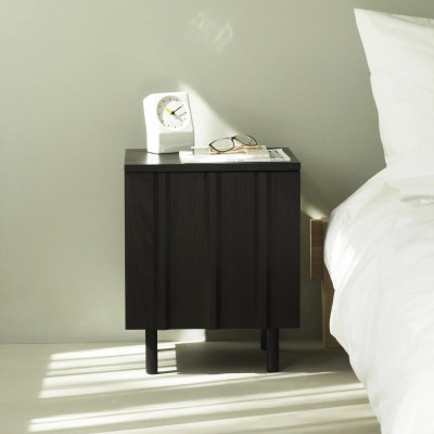 Szafka nocna Rib czarna Normann Copenhagen