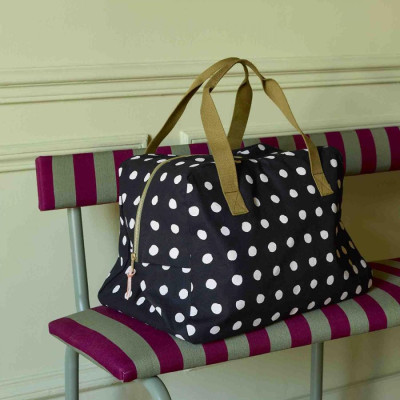 Iona Mia Caviar Wochenendtasche aus Bio-Baumwolle