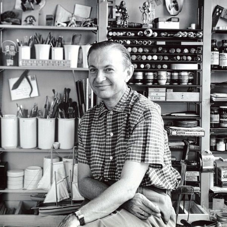 Alexander Girard